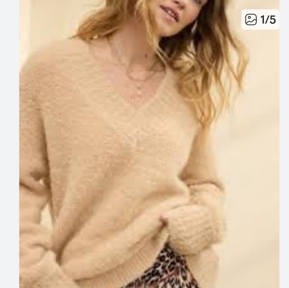 🍀Aerie teddy boucle oversized v neck sweater - Picture 3 of 5